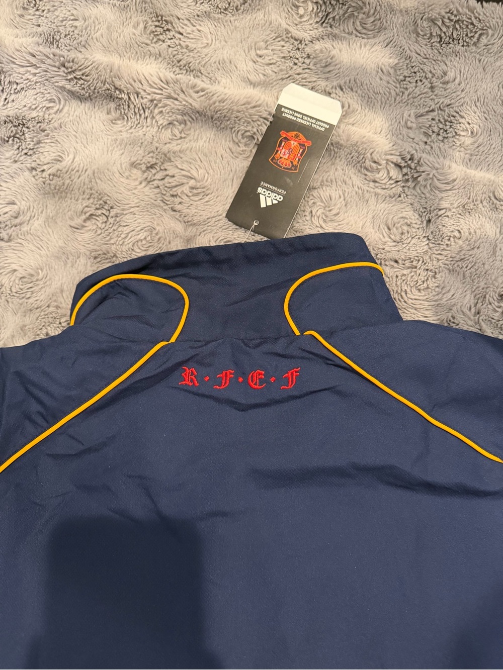 Vintage 2009 Adidas Spain RFEF All-Weather Storm Jacket Navy Blue - Picture 7 of 7